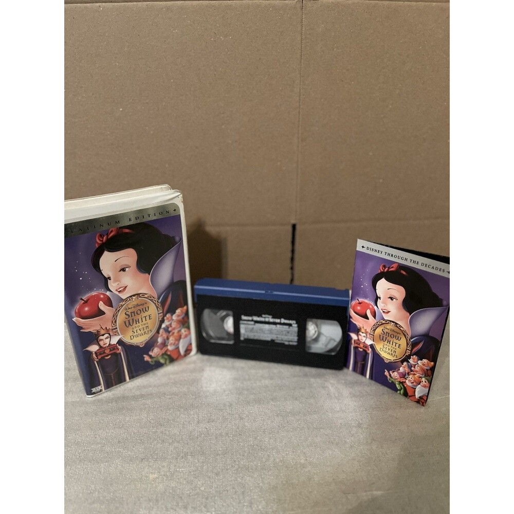Snow White and the Seven Dwarfs VHS 2001, Platinum Edition w/ all papers